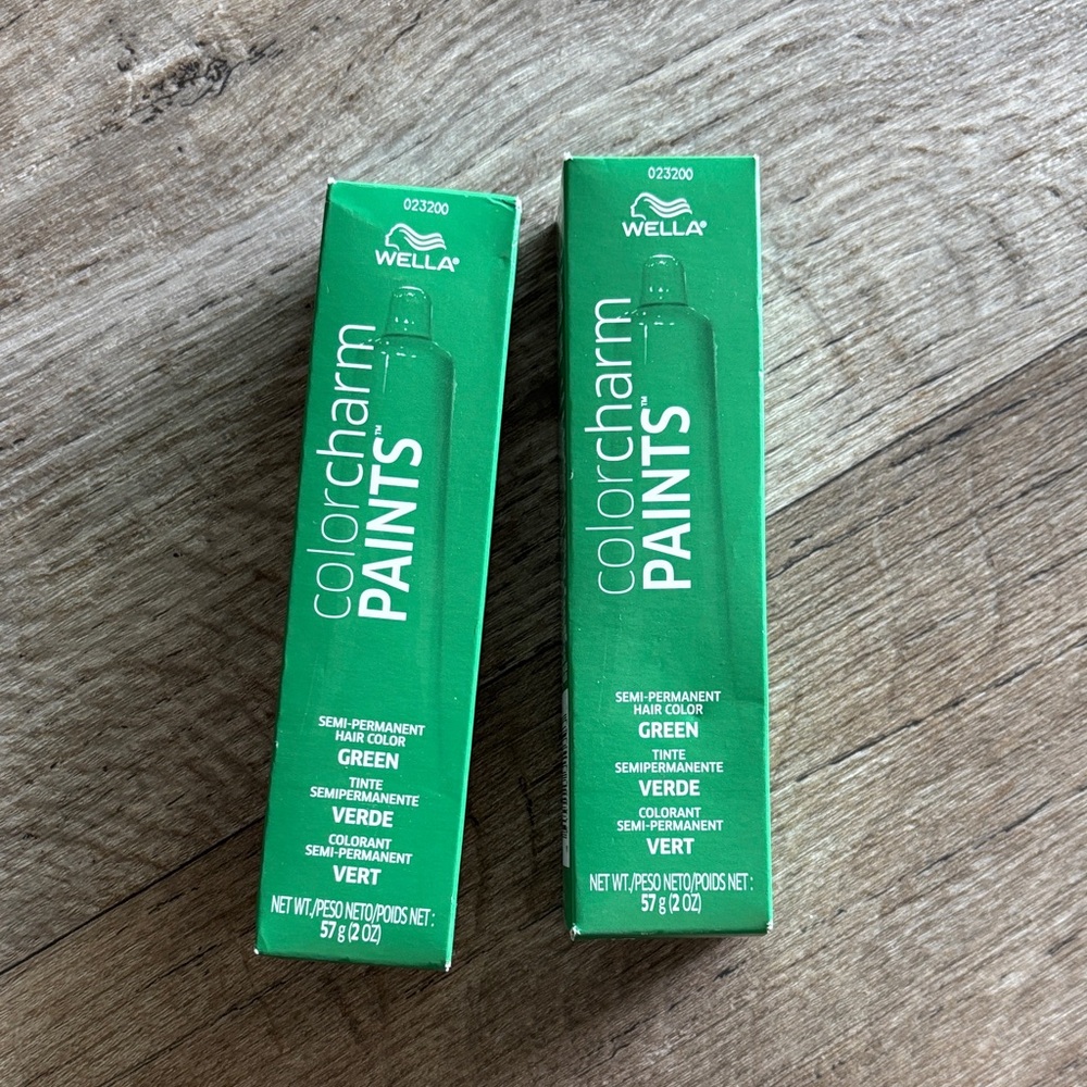 Wella Color Charm Paints in Bold Green